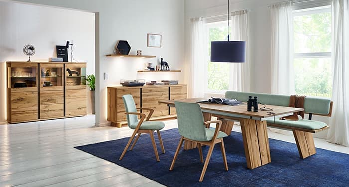 Sitzbank aus Holz