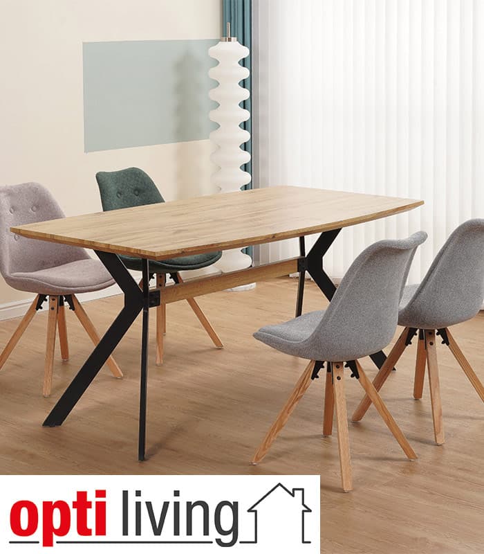 Vier Polsterstühle von Opti-Living stehen an einem Holztisch.