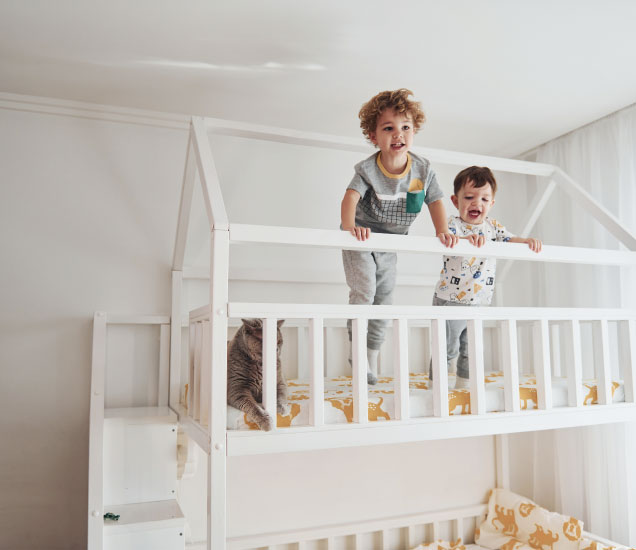 Übereinander gestapelt: Das Doppelstockbett.